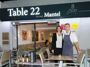 table 22 noel mantel cannes