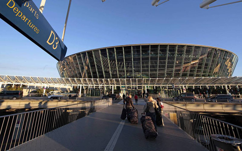 aeroport nice cote azur deconfine
