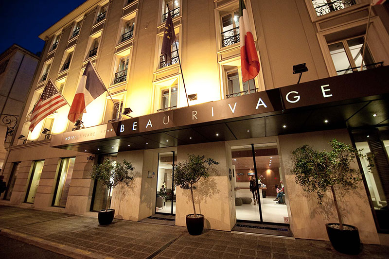 magie noël dessine hôtel beau rivage