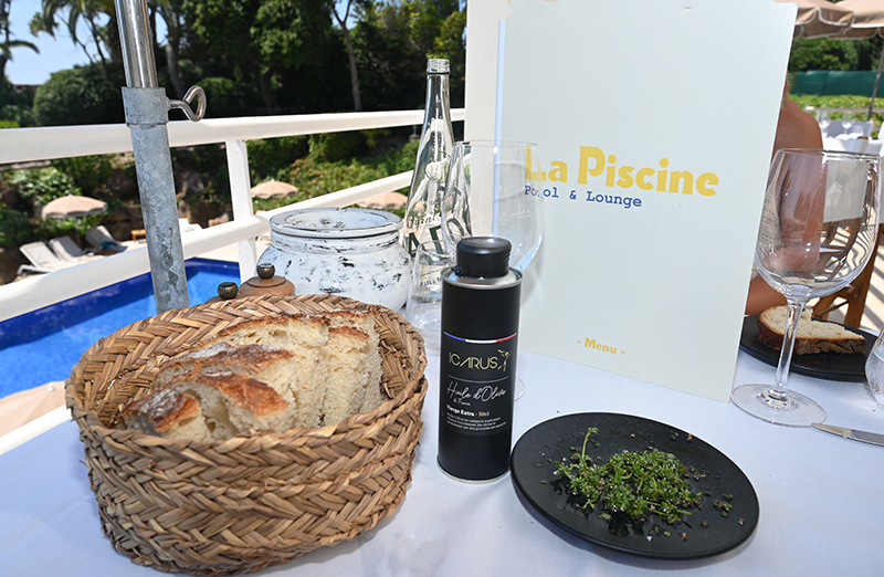 La Piscine: plongez magie corniche or