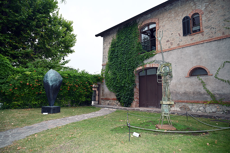 dubuffet miró flanagan château sainte roseline