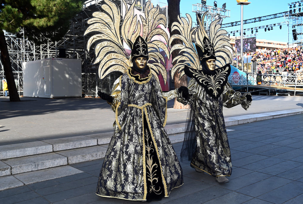 grande parade carnaval roi trésors monde