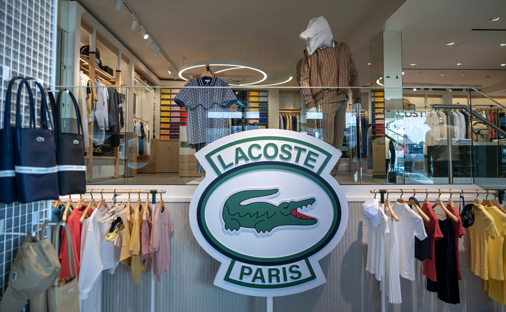 Lacoste la Marque au Crocodile vert S Installe a Monaco YesICannes