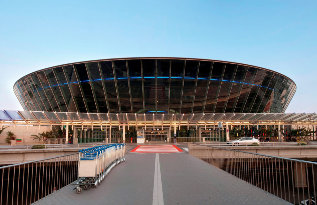 aéroport nice côte azur restos cœur