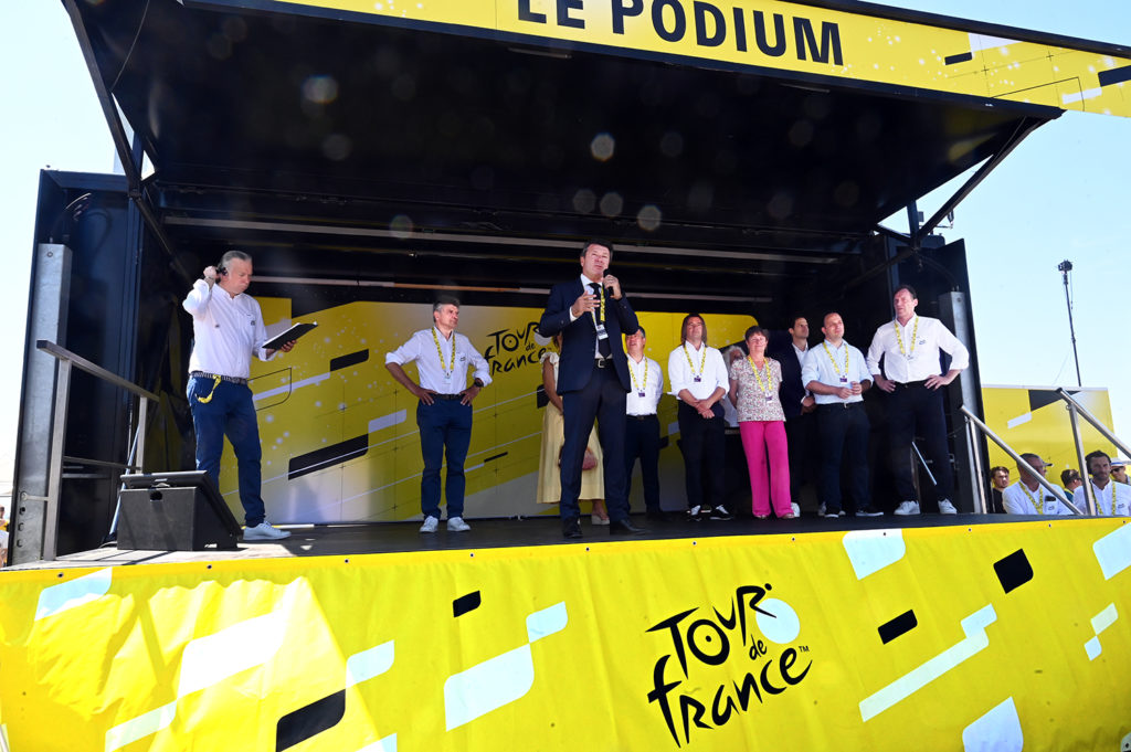 tour france fête arrivée départ etape nice