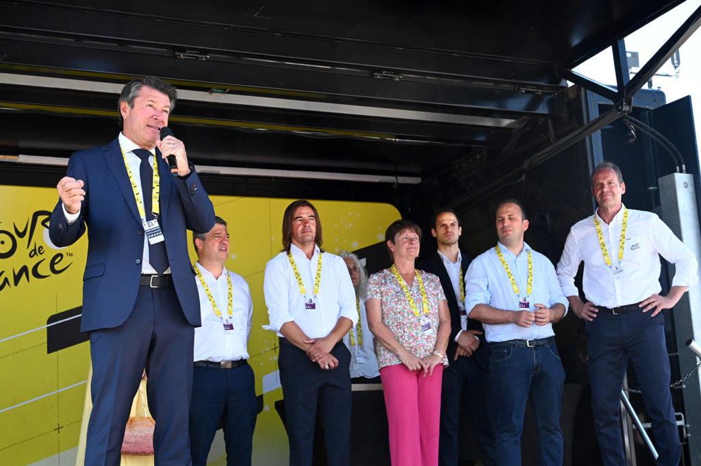 tour france fête arrivée départ etape nice