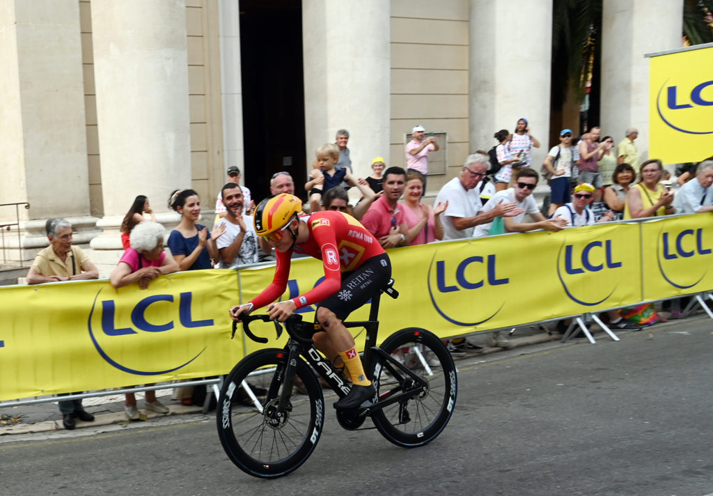 tour france fête arrivée départ etape nice