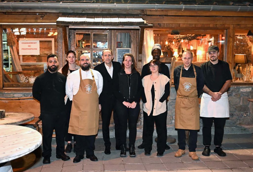 chefs sommet auron toques brûlées enflamment pistes