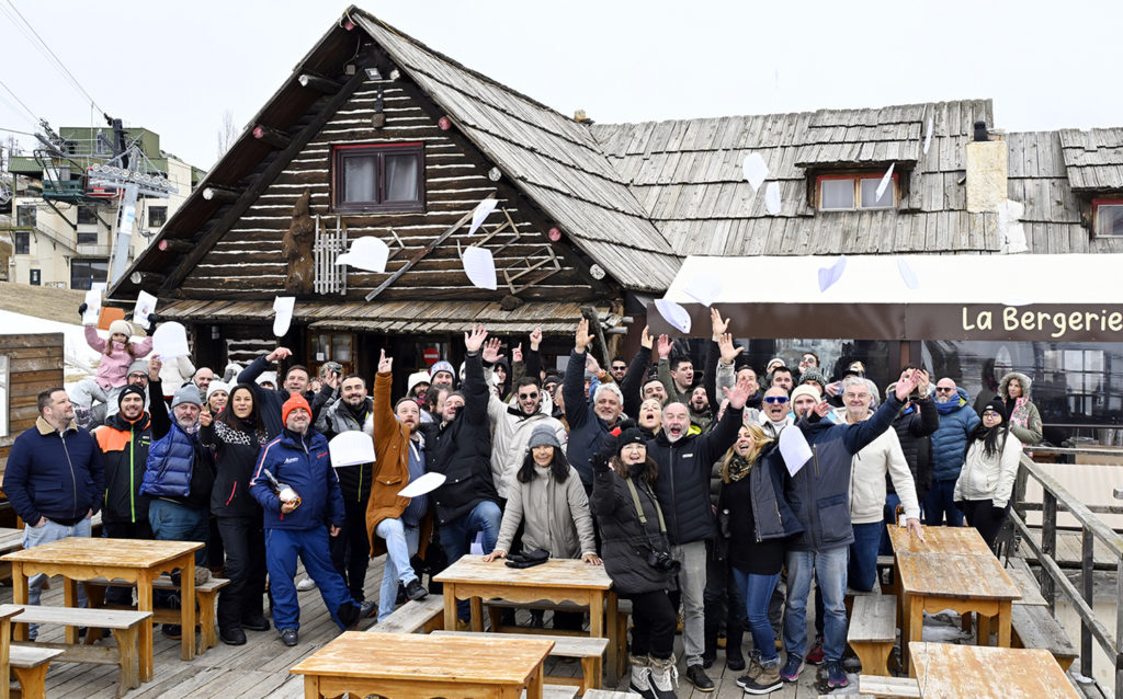 chefs sommet auron toques brûlées enflamment pistes