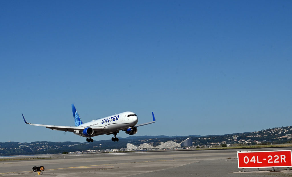 united airlines washington nice