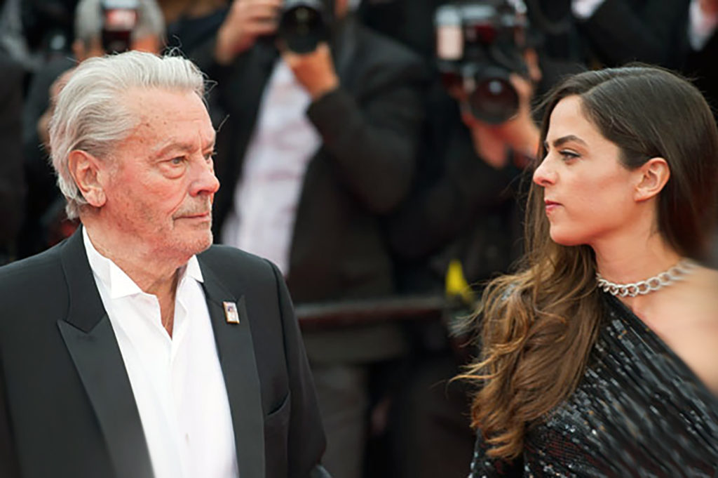exposition delon elles cannes