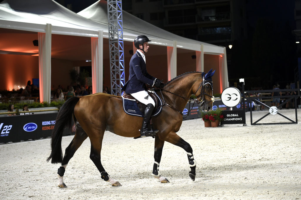 jumping cannes pirates st tropez