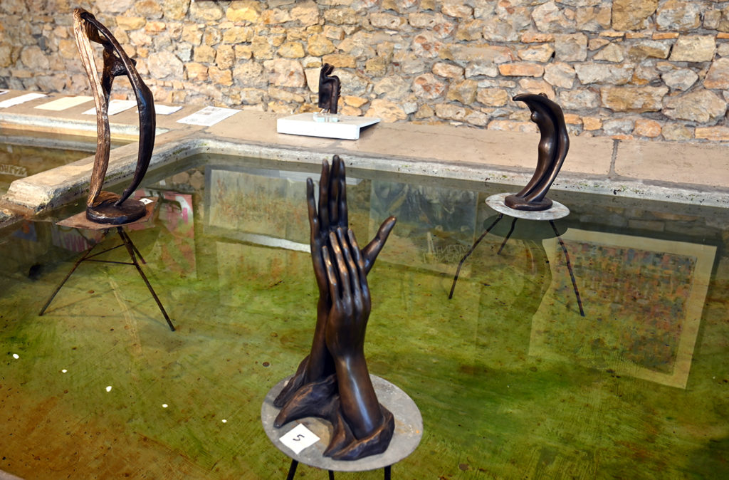 lavoir mougins expose artistes locaux