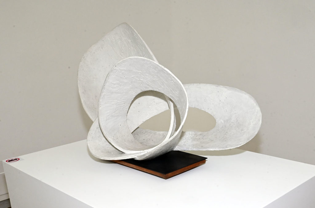 barbara hepworth andré ostier fondation maeght