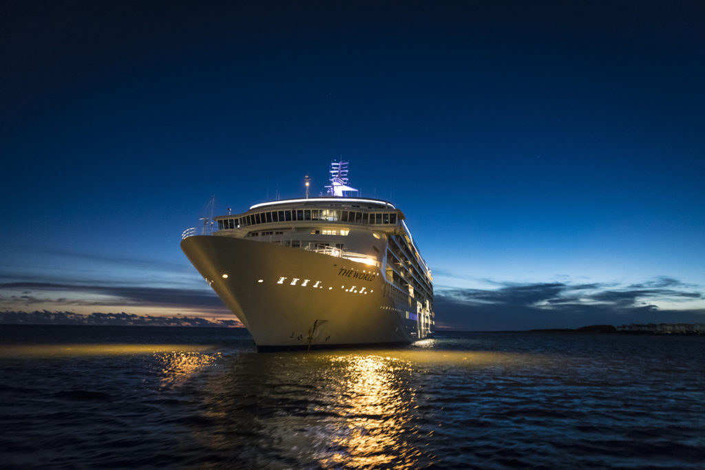 superyacht the world résidence