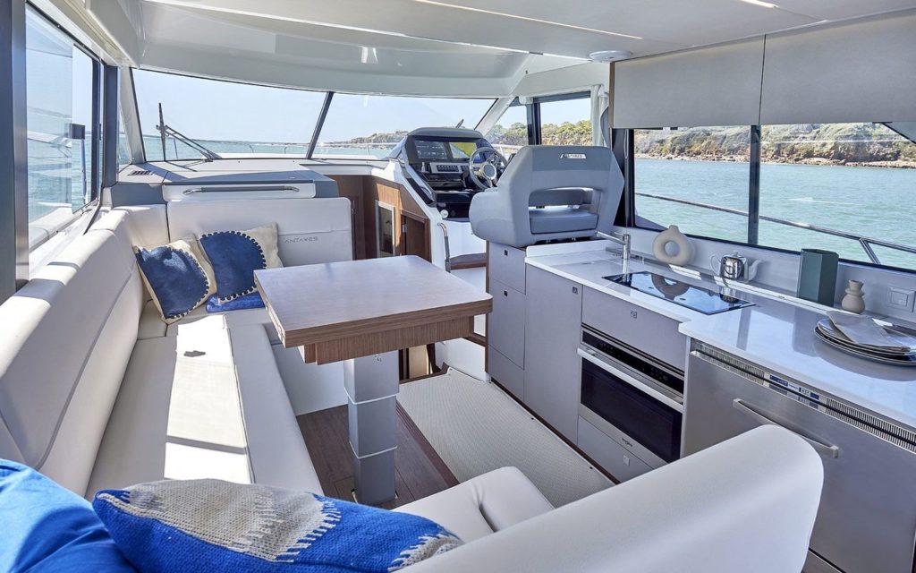 antares 12 coupé beneteau