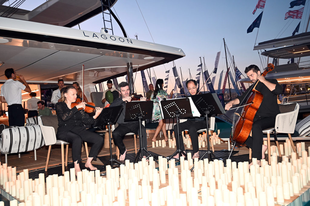 cannes yachting festival hisse haut voiles