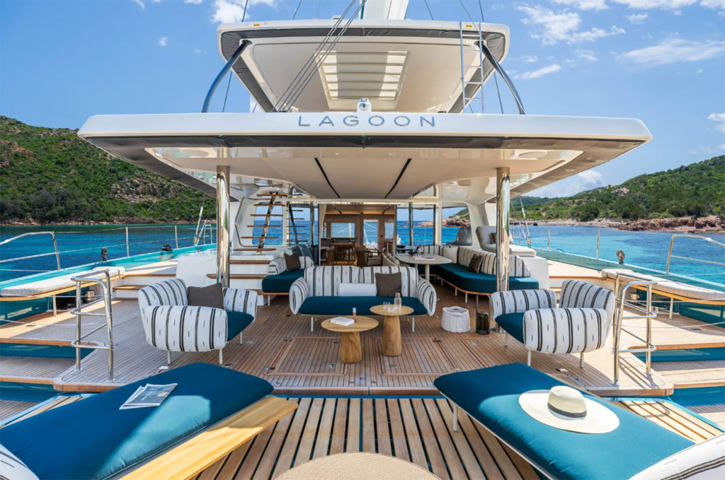 cannes yachting festival hisse haut voiles