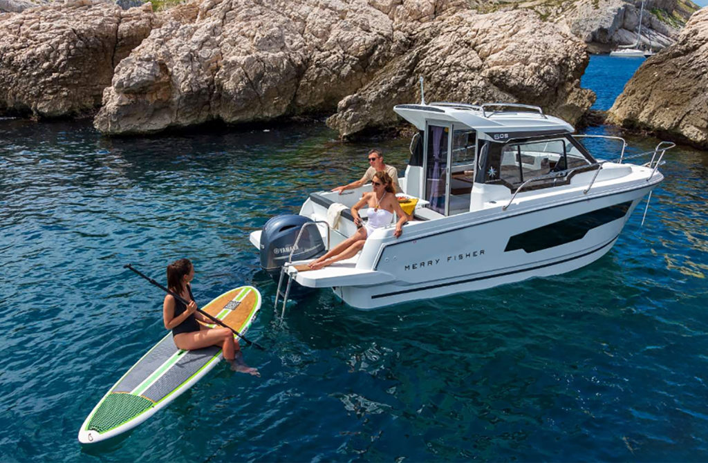 cannes yachting festival hisse haut voiles