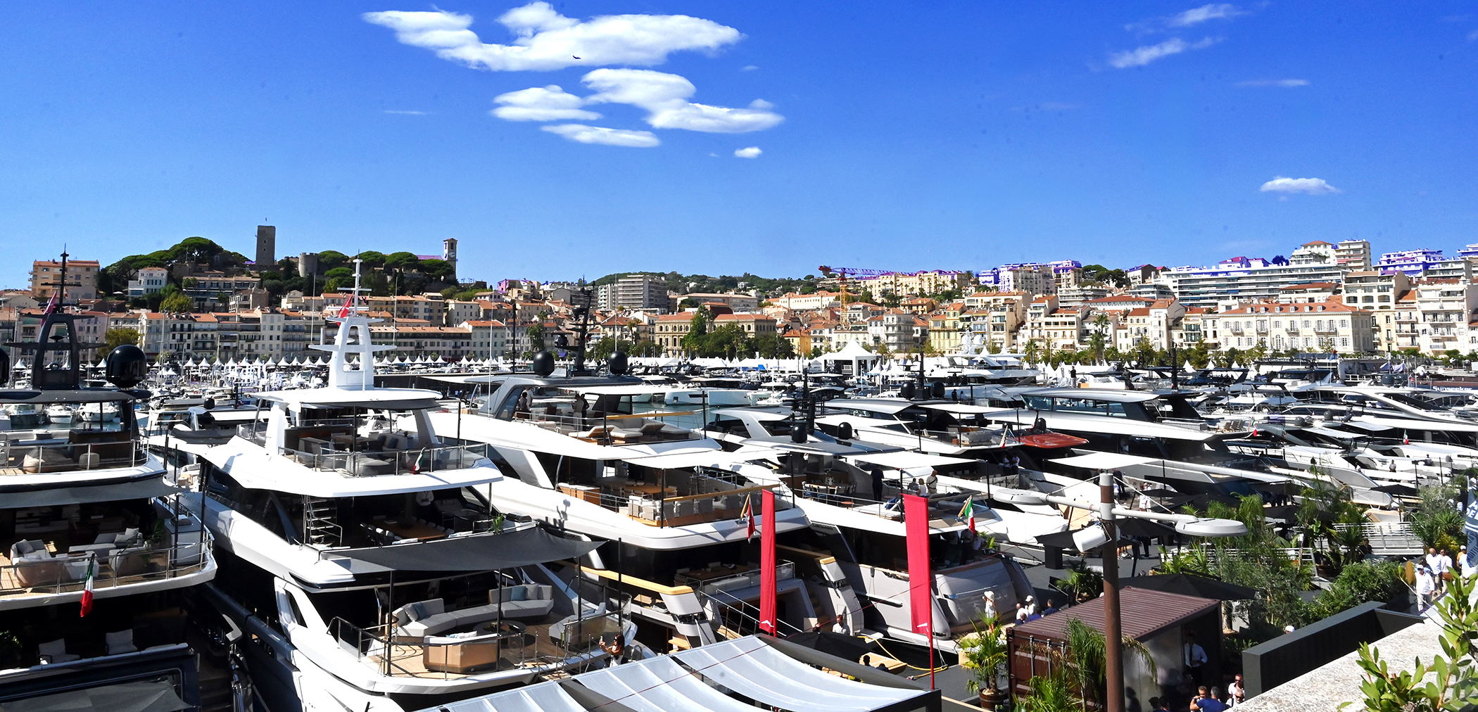 cannes yachting festival hisse haut voiles