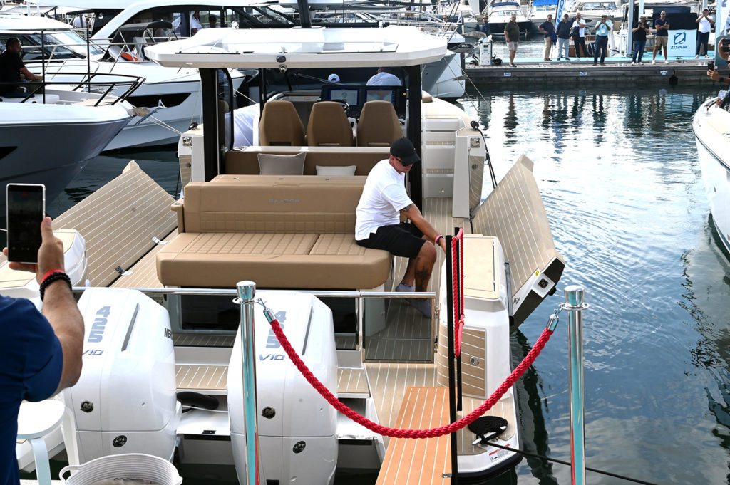 cannes yachting festival hisse haut voiles