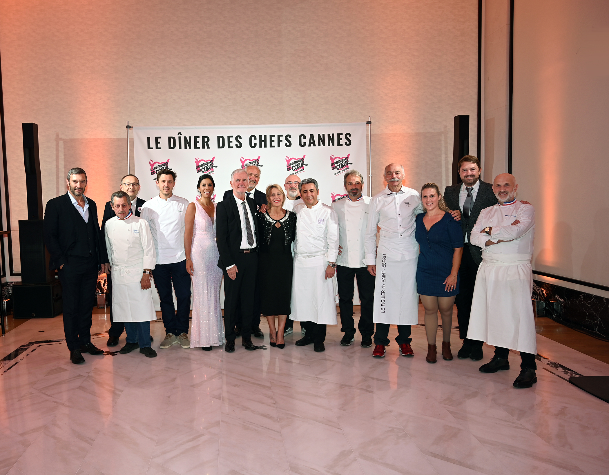 cannes met table restos cœur