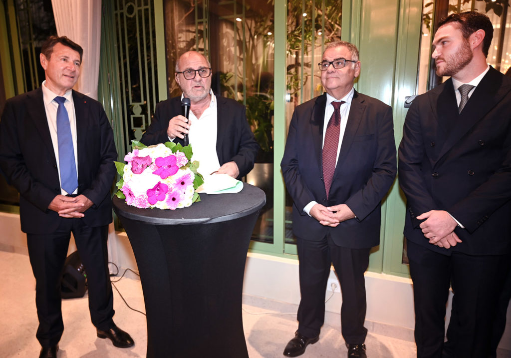 ambassador nice carré dor