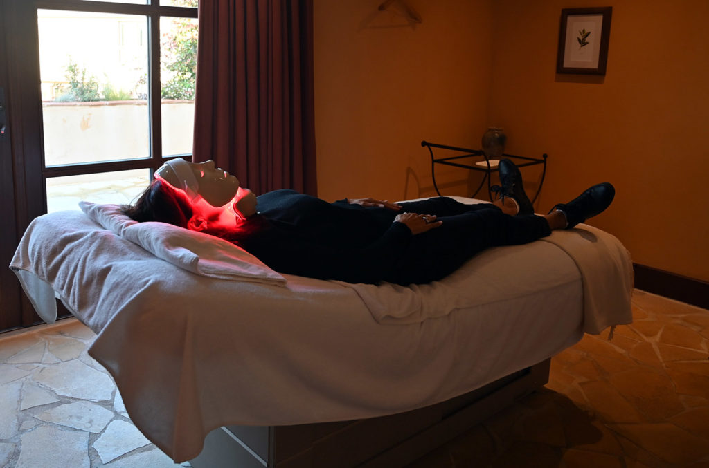 the glow house spa by clarins