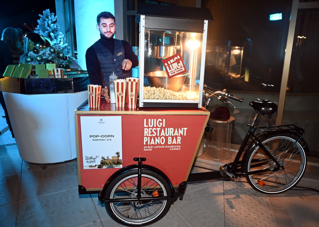 palm beach cannes village noël