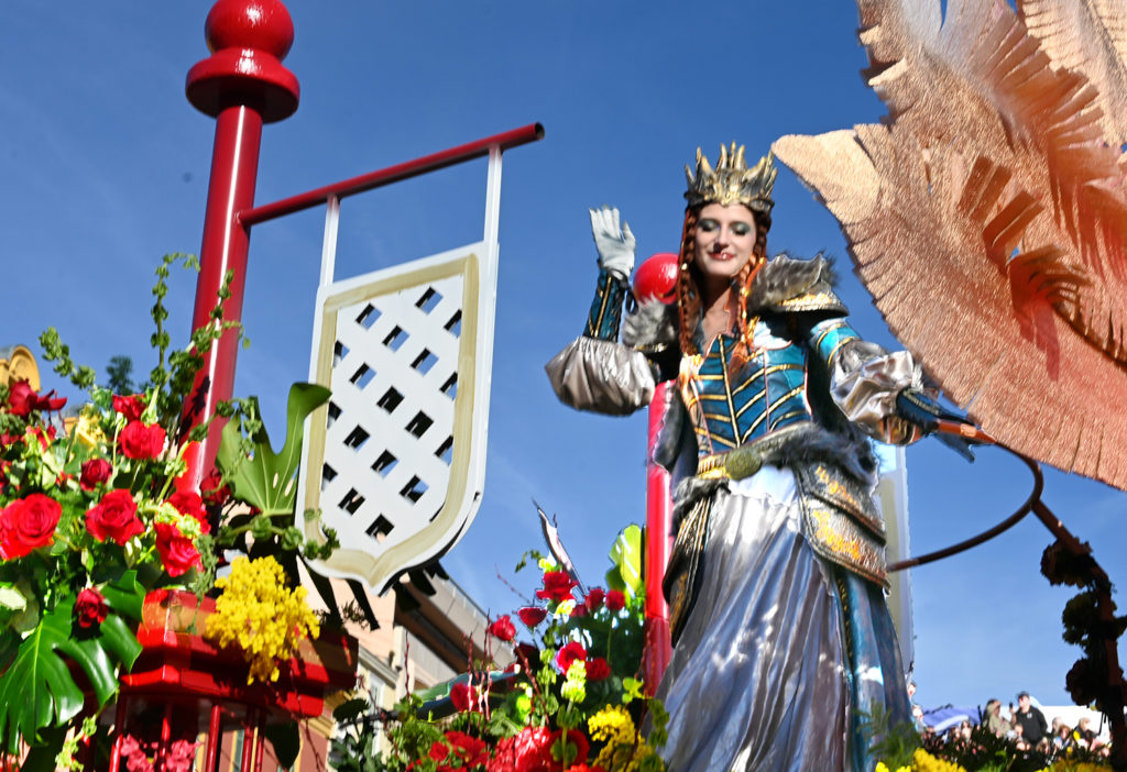 vive reine batailles fleurs nice