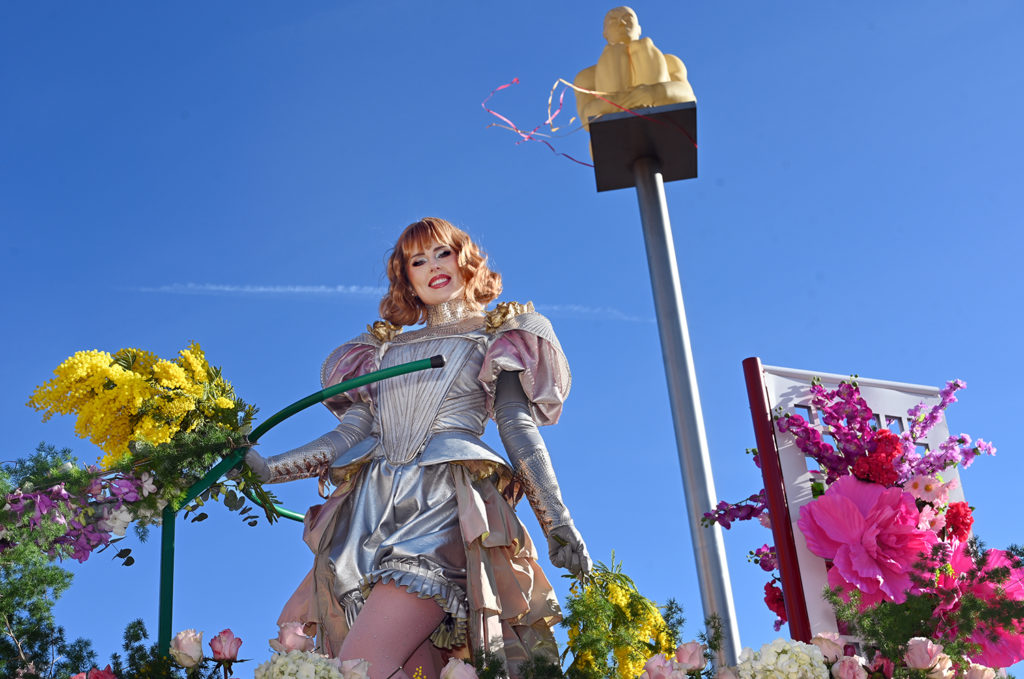 vive reine batailles fleurs nice