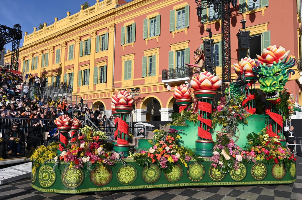 vive reine batailles fleurs nice