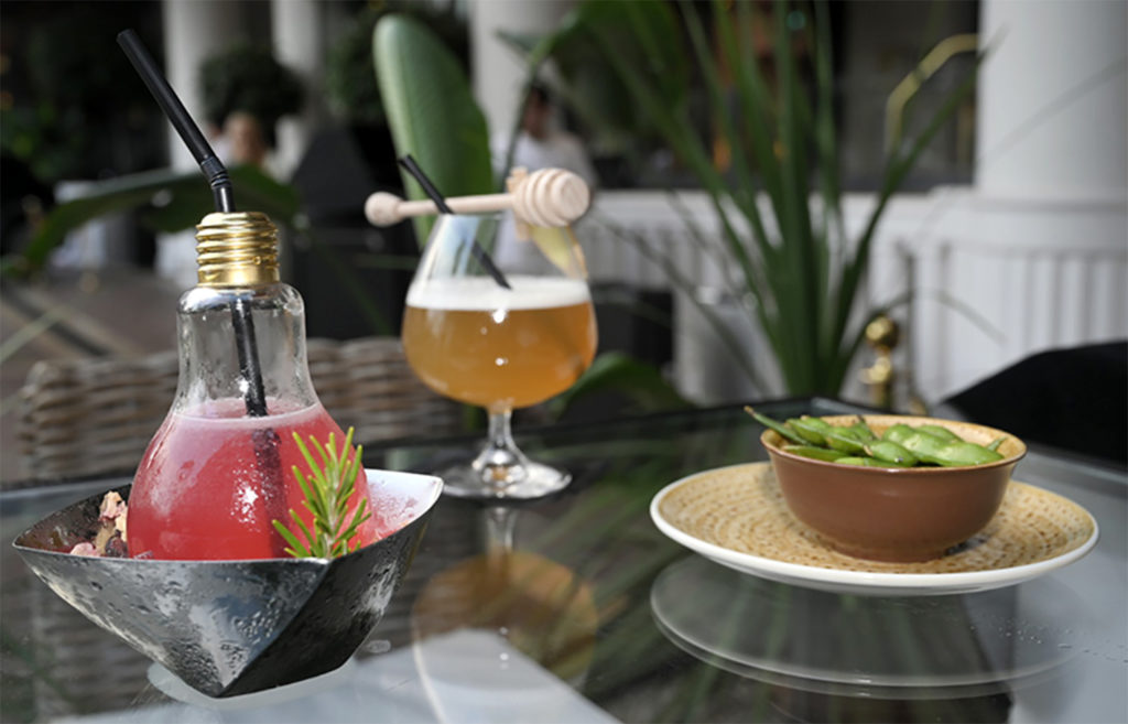 green globe gold majestic cannes