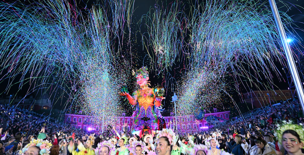 vive reine vive amour carnaval nice