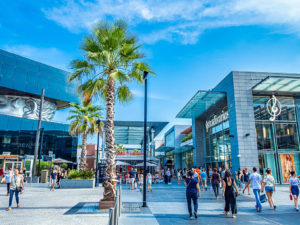 eté festif shopping promenade riviera